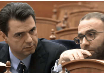 Basha e “zhveshi” si shef grupi, Bardhi: Lul, po gënjen veten!