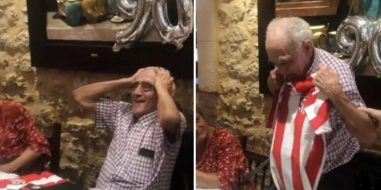 VIDEO/ Gjyshi 90-vjeçar merr dhuratë fanellën e ekipit të zemrës, momenti kur shpërthen në lot