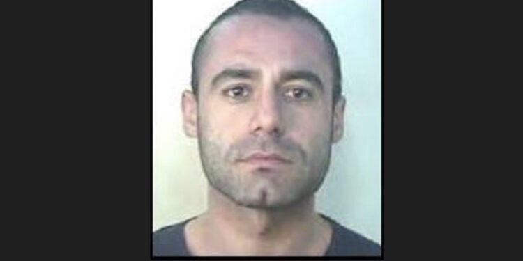 FOTO/ Arratisja e bujshme e shqiptarit në Itali, ky është 40-vjeçari i dënuar në vitin 2010 për vrasje