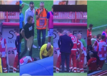 FOTO/ Momente frike, trajneri italian pëson infarkt pas debatit me arbitrin