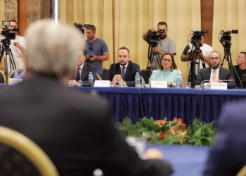 Berisha-Bardhi bashkë kundër Ramës! Merret vendimi i parë i 43 deputetëve