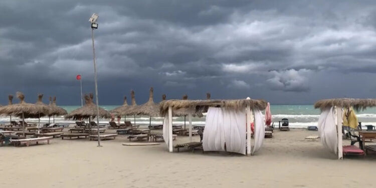 Shi apo plazh, si do të jetë moti në fundjavë?