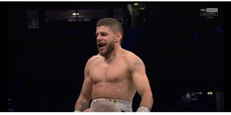 VIDEO/ Florian Marku si Tyson, boksieri shqiptar mposht kundërshtarin në sekondat e para