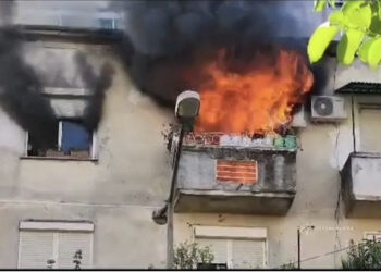 Tjetër zjarr në Tiranë! Bombola i vë flakën shtëpisë