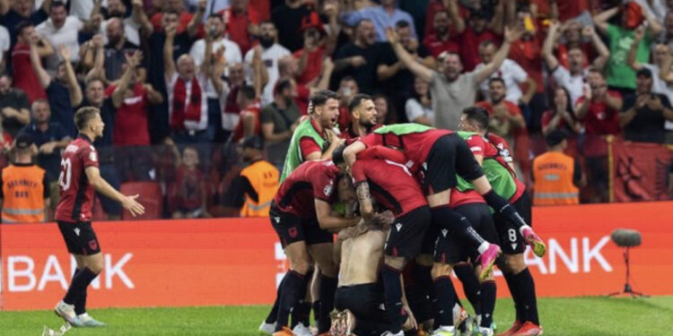 4 pikë në 2 ndeshje, Shqipëria ngjitet në FIFA, kuqezinjtë fitojnë 3 pozicione