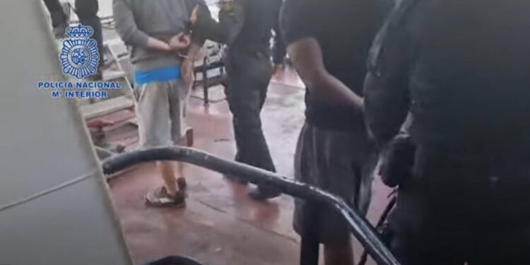 VIDEO/ Grupi u kap me 2.3 tonë drogë në Spanjë, arrestohet “koka” e bandës shqiptare