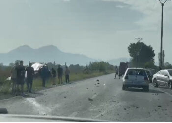 Aksident i rëndë në aksin Lezhë-Shkodër, raportohet për disa persona të lënduar