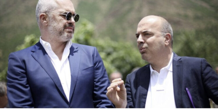 Koka i bandave të Durrësit! Krahu i djathtë i Dakos po “gatuan” zgjedhjet e 2025-tës