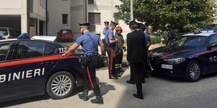 “Tapë” dhe i plagosur me thikë, fqinji i vjen në ndihmë 35-vjeçarit shqiptar në Itali