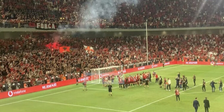 Kaosi me biletat, FSHF: Ishin 300 mijë kërkesa për Çekinë