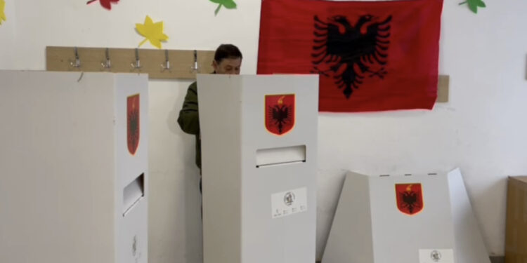Zgjedhjet vendore/ OSBE-ODHIR del me raport final: Blerja dhe fshehtësia e votës shqetësuese