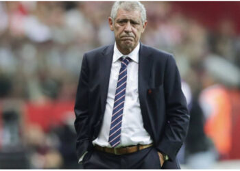 A do ta japë dorëheqjen trajneri polak pas humbjes me Shqipërinë? Përgjigjet Santos