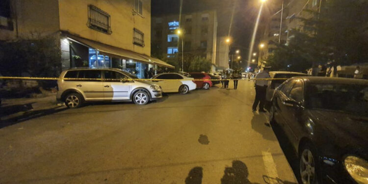 EMRI/ Polici u qëllua nga një person në ndjekje e sipër, pamjet e para nga vendngjarja