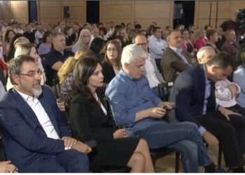 Rama foli 1 orë për SPAK-un, por Ilir Beqja rrinte i qeshur në mes të sallës