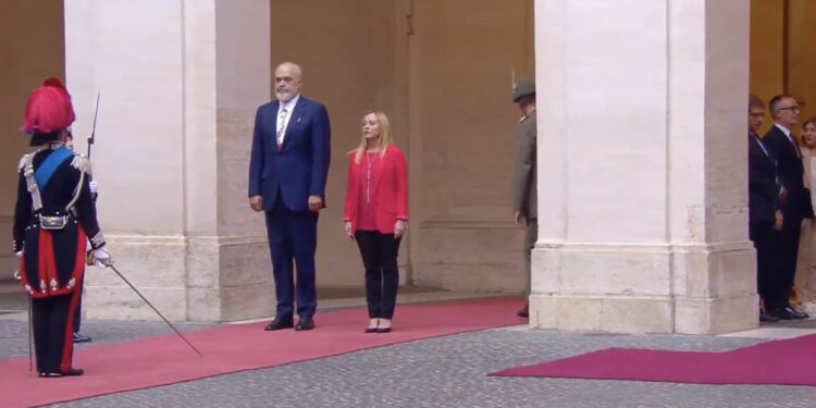 VIDEO/ Rama pritet nga kryeministrja Meloni në Itali