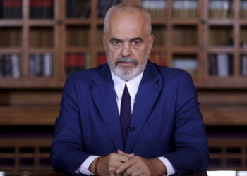 Rama këmbëngul: KFOR-i të marrë në dorë veriun e Kosovës