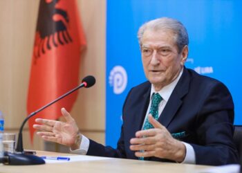 Berisha publikon skandalin: SPAK ka përgjime ku Veliaj urdhëron Mërtirin të paguajë Bolinon, Blushin, Fugën