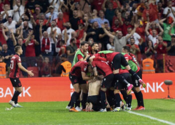 Prognoza e UEFA-s na jep 90 përqind shans, ja si kualifikohet Shqipëria në Europian