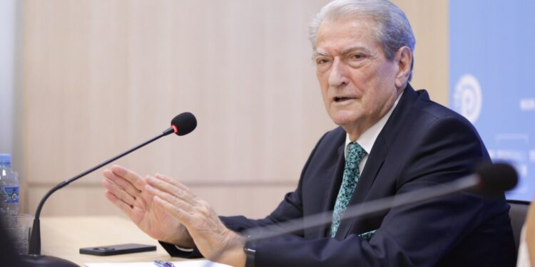 Mungesa e urdhër-arrestit për Amant Josifin/ Berisha: Kjo e damkos SKAP-in si një organ të kontrolluar totalisht nga klani mafioz Rama