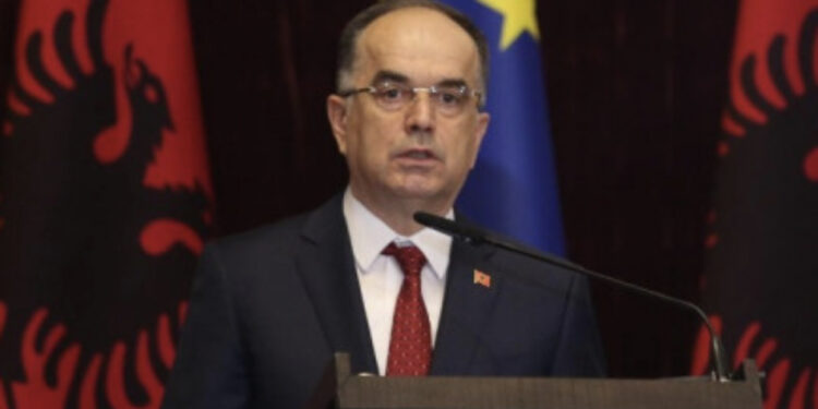 EMRAT/ Presidenti dekreton ambasadorët e rinj