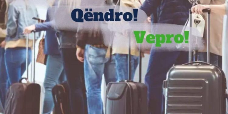 Gazetari Mentor Kikia nis fushatën për frenimin e largimeve nga Shqipëria: Të frenojmë braktisjen e vendit nga të rinjtë!