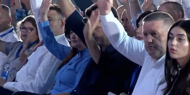 Miratohet statuti i ri i PD-së: Basha si Enveri, kryetar deri në vdekje, zgjidhet edhe shef grupi
