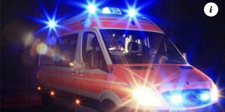 Konflikt mes dy personave në Vlorë/ Plagoset shtetasi i huaj, dërgohet me urgjencë në spital