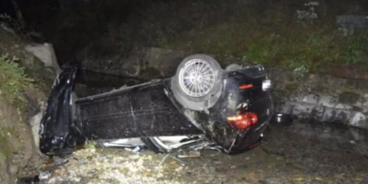 Makina me 4 të rinj brenda bëhet “fije-fije”! Vdesin 2 shqiptarë