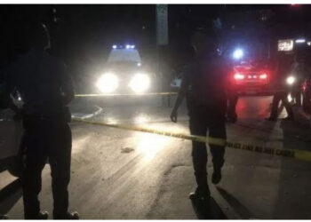 FOTO/ Aksident në Bllok/ “Ferrari” futet brenda dyqanit 