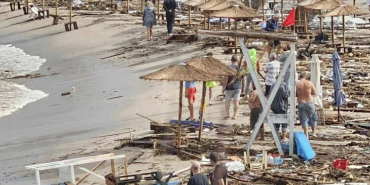 Viktima dhe dëme nga stuhitë në Greqi, Turqi dhe Bullgari