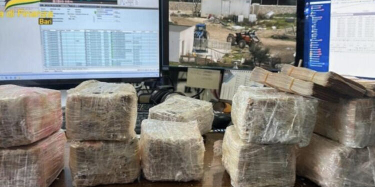 “Shkatërrohet” banda shqiptaro-italiane e drogës, në pranga 15 persona