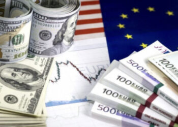 Si është kursi i këmbimit? Leku “buldozer” ngec Euron, Dollari në vijën e kuqe