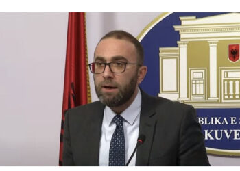 Gazment Bardhi i del në mbrojte dhëndrit të Berishës: “SPAK shkeli Kushtetutën” Qëllimi ishte që të krijohej perceptimi se ne e kemi betejën me drejtësinë