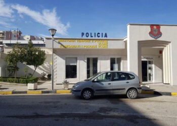 Deklaroi se u përdhunua nga tre djem, vajza tërheq padinë: Shkova me dëshirë