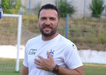 “Ditë të nxehta në kryeqytet…”, PRAPASKENAT si u shkarkua Orges Shehi në dhoma e zhveshjes!