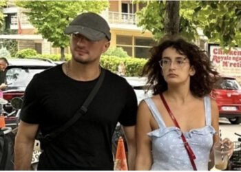 Kristi Aliaj në prag të fejesës? Kapet “mat” me një vajzë në rrugët e Tiranës