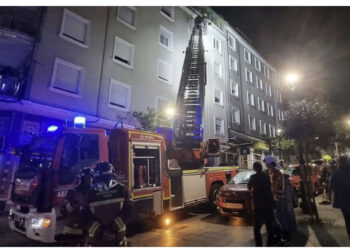 Tragjedi/ Merr flakë shtëpia! Vdes nëna me tre fëmijë brenda