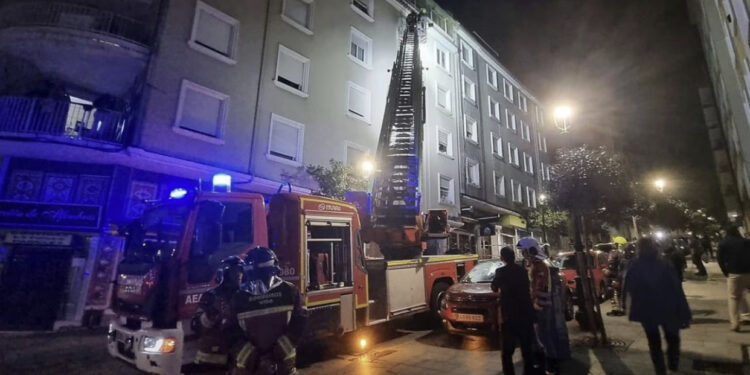 Tragjedi/ Merr flakë shtëpia! Vdes nëna me tre fëmijë brenda