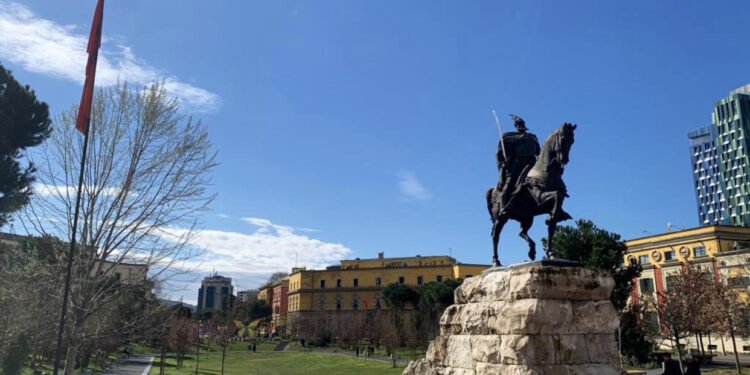 2021-2022, në Shqipëri inflacioni u krijua nga fitimet, në Rajon nga pagat