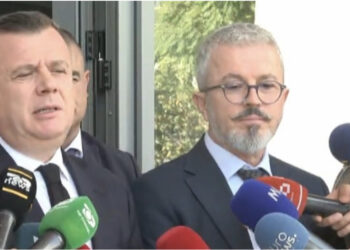 Laert Haxhiu donte të vriste prokuroret/ Balla: Rrini të qetë! Qentë që lehin nuk të hanë