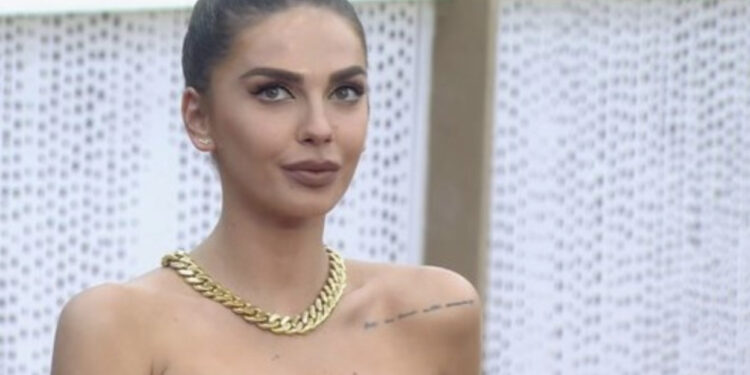 VIDEO/ “Atij i q*** motra”, Beatrix Ramosaj reagon pas fjalorit fyes të Albano Bogdos 