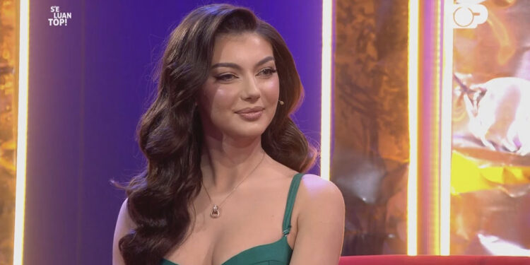 “Prindërit mblidhnin kanaçe dhe krijoi fustan për Miss”, Deta Kokomani ndan historinë prekëse