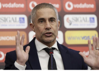 Broja gati/ Sylvinho premton spektakël me Çekinë: E bukur, e fortë dhe e shpejtë