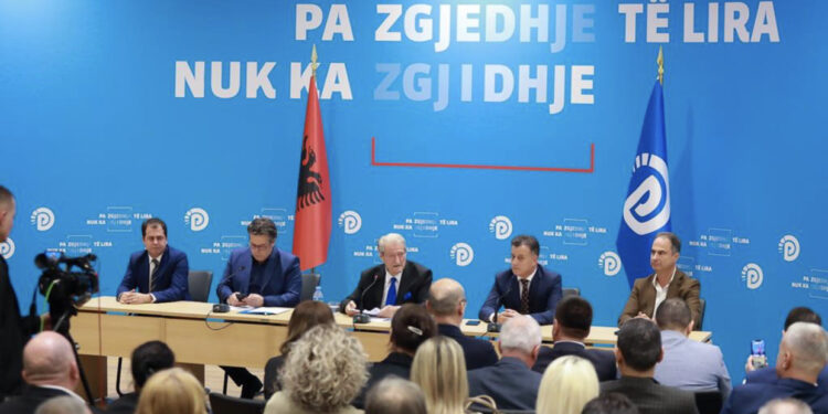 Zbardhet rezoluta e Këshillit Kombëtar të Berishës: Ja thirrja për anëtarësinë! Duhet sakrificë për….