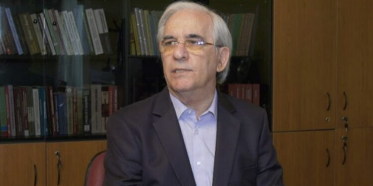 I vetëm në garë, Skënder Gjinushi rizgjidhet në krye të Akademisë së Shkencave