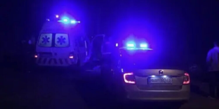 Shkëmbim me armë zjarri! Qëllohen dy të rinj nga një makinë