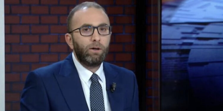 Reagon Bardhi pas përjashtimit nga partia: Nuk e njoh këtë strukturë, nuk ka lidhje me PD-në