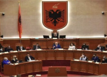 Sot seancë plenare, çfarë pritet të ndodhë në Kuvend