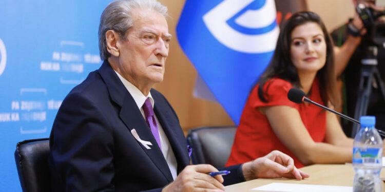 Kërcënon me destabilitet? Berisha: Duhet një lëvizje popullore