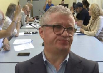 Këshilli Drejtues i RTSH i tregon vendin Alfred Pezës, i përplasë në fytyrë të gjithë shkeljet e rënda që ka kryer. Ja cfarë ndodhi dje!